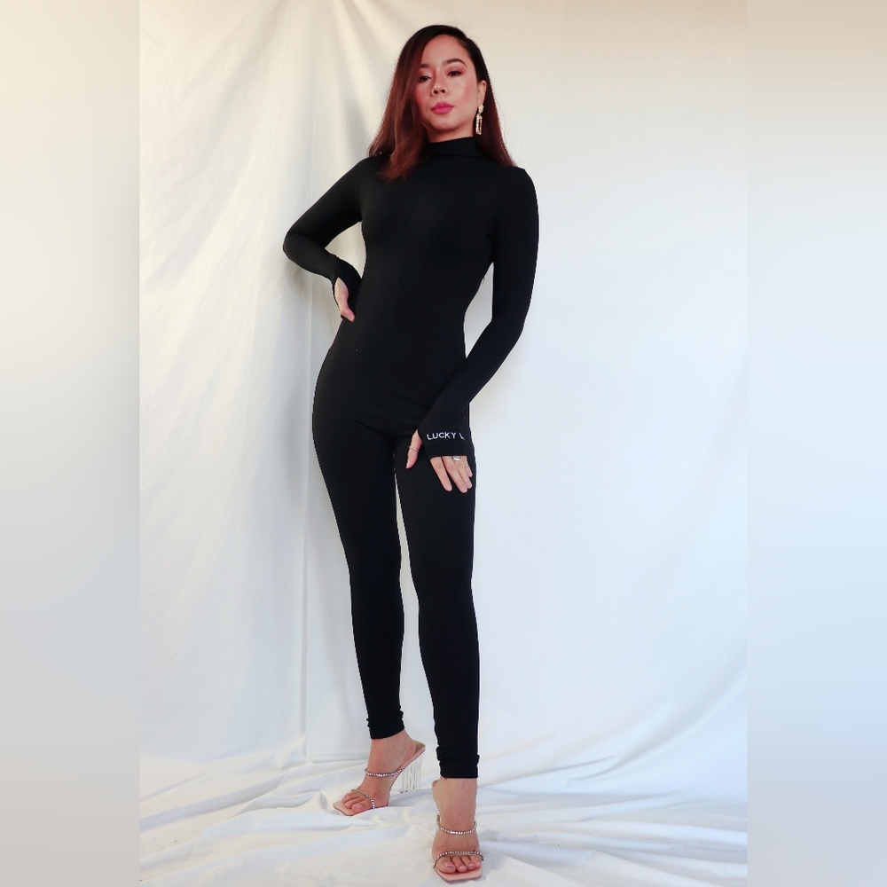 MOCK NECK LONG SLEEVE "BLACK"